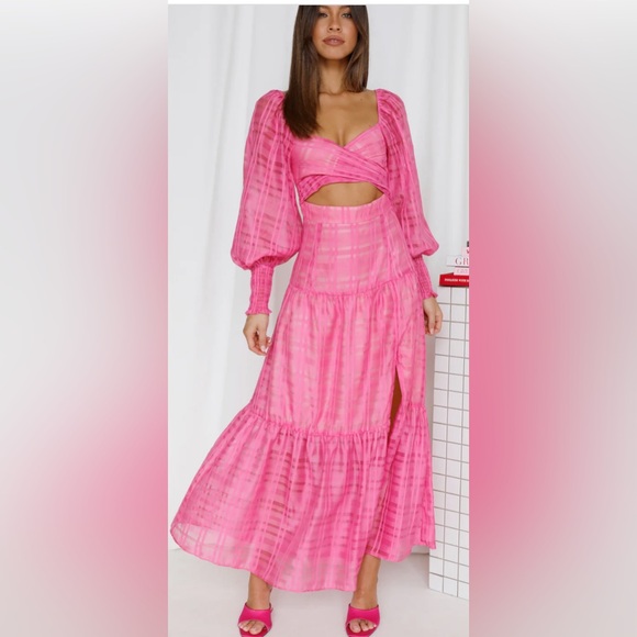 Pink Maxi dress 🎀 - New with tags size US 6 (m) - Picture 3 of 4